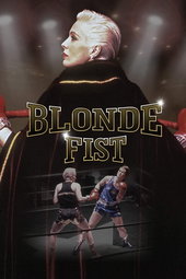 Une blonde sur le ring