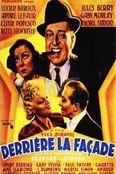 Derrière la façade
